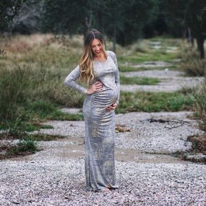 Maternity gown